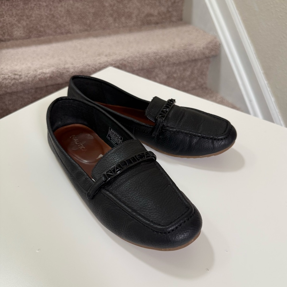 Nautica Black Leather Slip-On Loafers Size 8.5